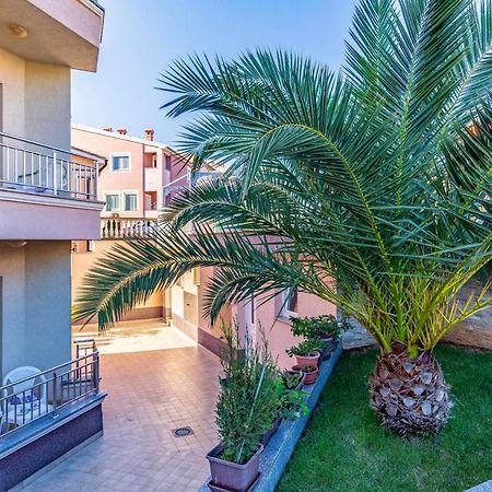 Istriensonne - Apartments Veruda Mit Grillterrasse พูลา ภายนอก รูปภาพ