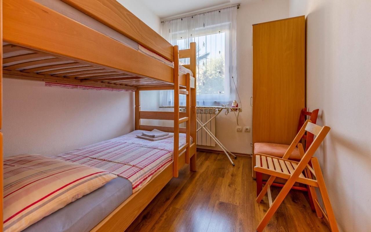 Istriensonne - Apartments Veruda Mit Grillterrasse พูลา ภายนอก รูปภาพ