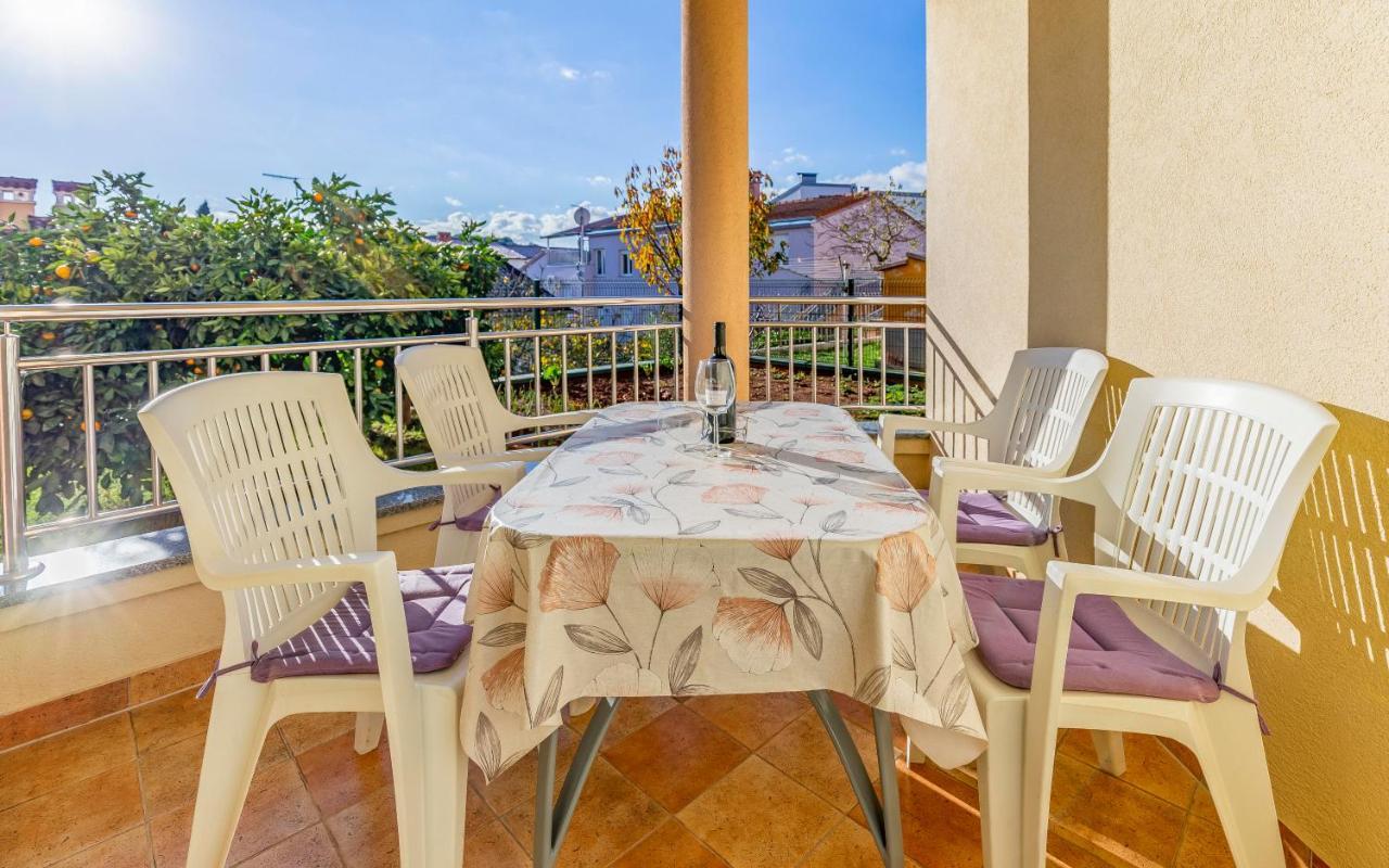 Istriensonne - Apartments Veruda Mit Grillterrasse พูลา ภายนอก รูปภาพ