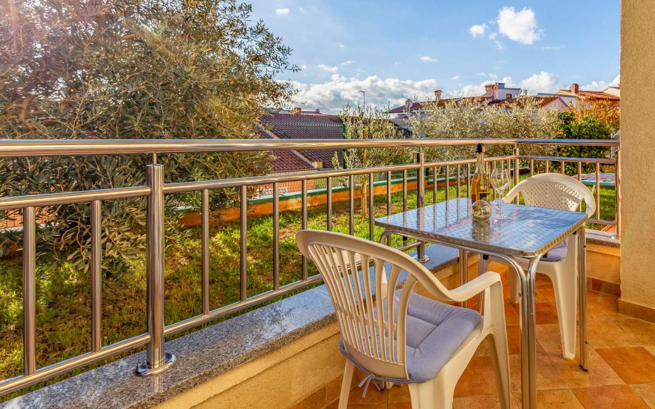 Istriensonne - Apartments Veruda Mit Grillterrasse พูลา ภายนอก รูปภาพ